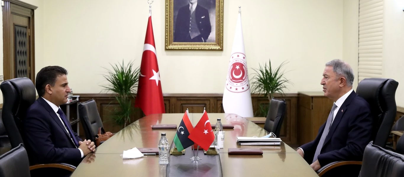 Χ.Ακάρ: Συναντήθηκε με τον Λίβυο ΥΠΑΜ (φώτο)